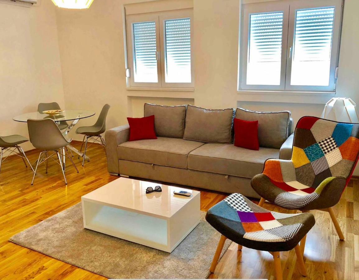 Apartamento Uptown Mili Belgrado Exterior foto